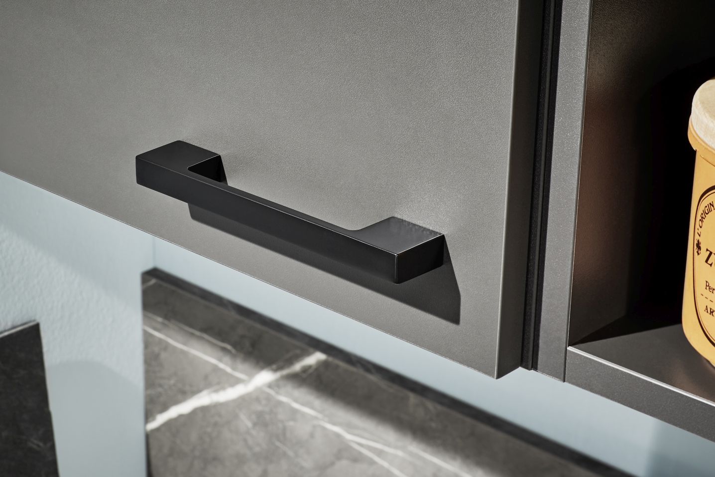 Küchenzeile 180 cm mit Ceranfeld und Kühlschrank - Ruder Home GmbH