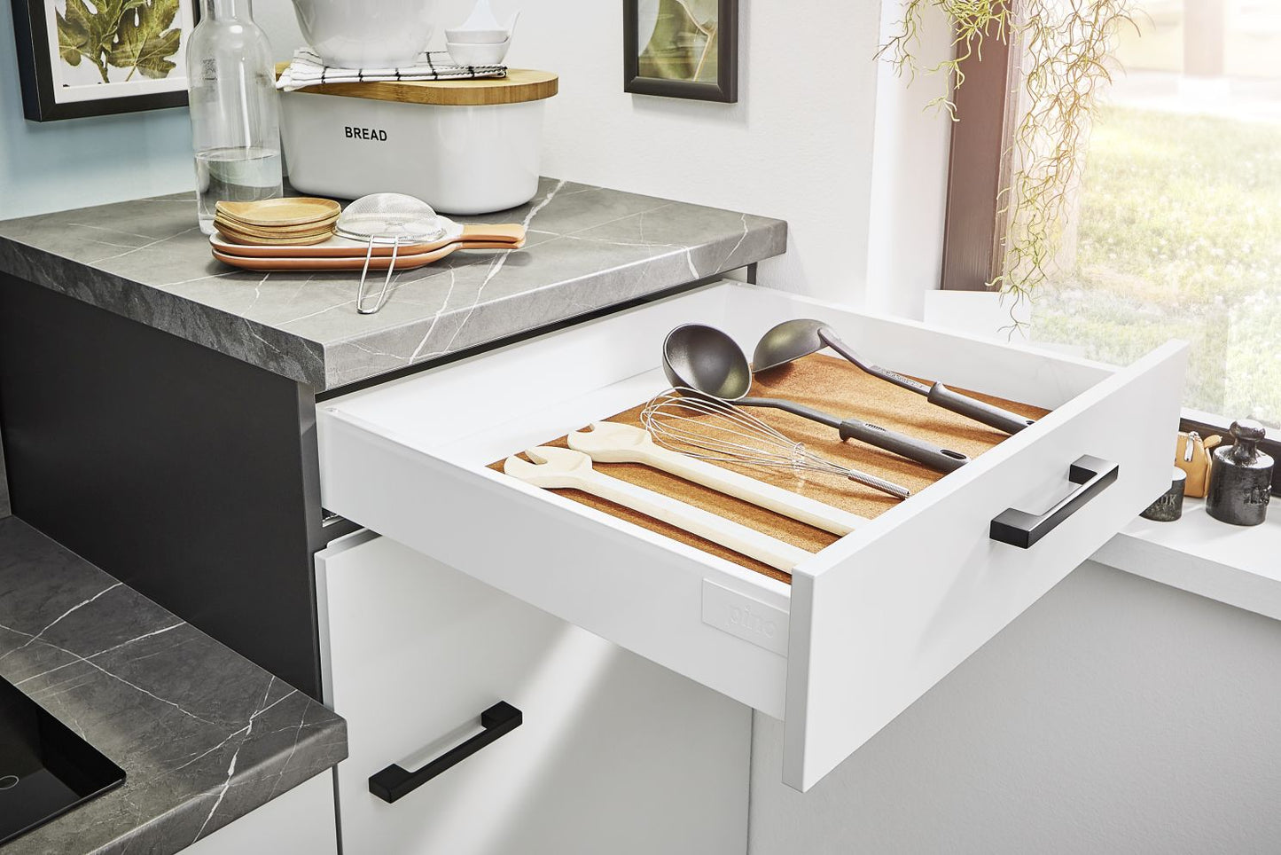 Küchenzeile 180 cm mit Ceranfeld und Kühlschrank - Ruder Home GmbH