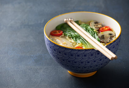 Asia Suppenschale mit Stäbchen