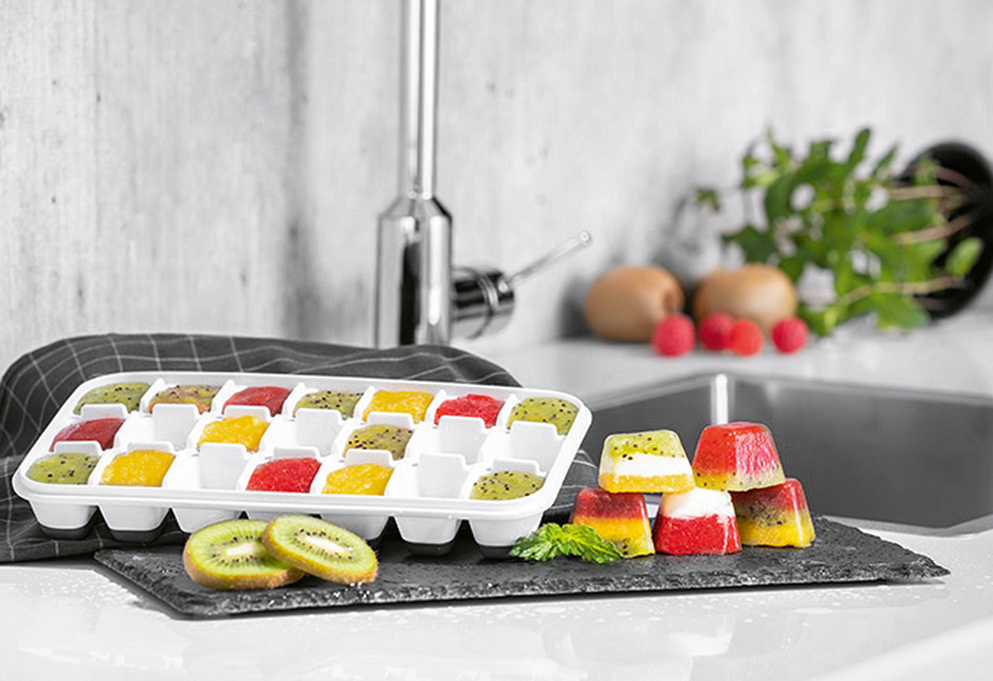 Eiswürfelform inkl. Deckel weiß/grau 2er Set