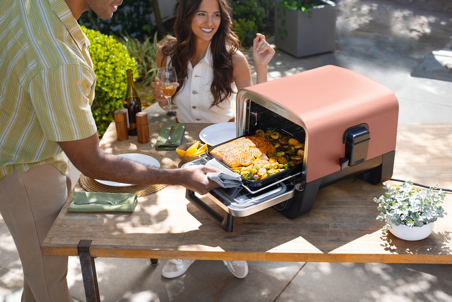 Ninja Woodfire Elektrischer Outdoor Ofen OO101DE - Ruder Home GmbH